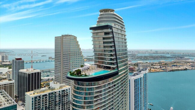 Building Photo - 300 Biscayne Blvd Way
