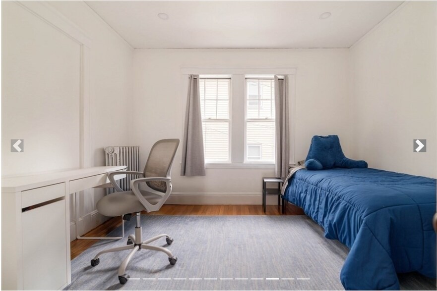 Building Photo - 12 Upland Rd