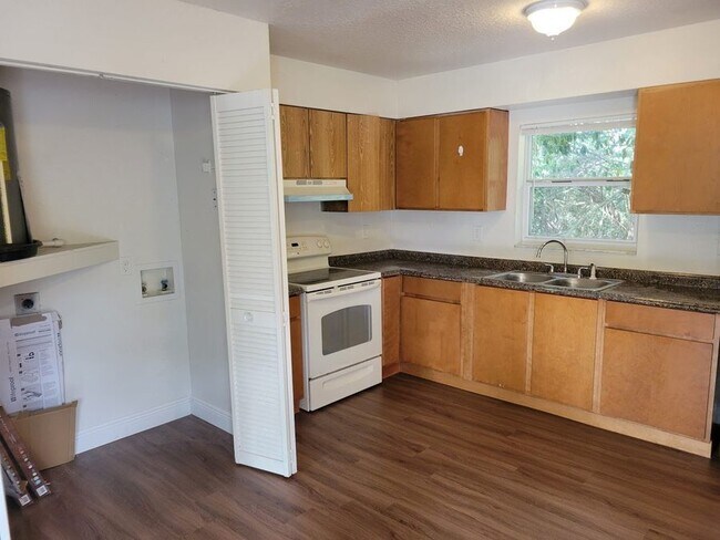 Building Photo - 3209 N 49th St