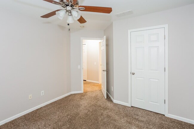 Building Photo - 10910 Claude Freeman Dr