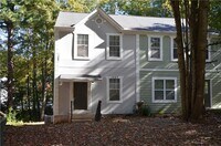 Building Photo - 1027 Plantation Way