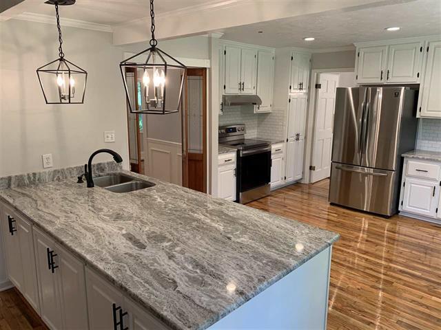 Building Photo - 2039 Wildridge Dr