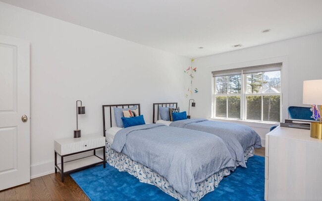 Building Photo - 20 Lighthouse Ln