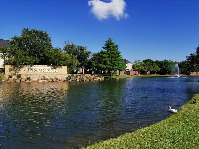 Building Photo - 3630 Shady Grove Dr