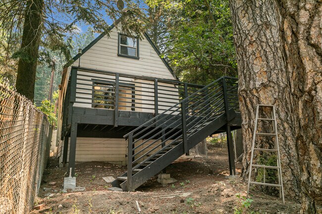 Building Photo - 772 Arrowhead Villa Rd