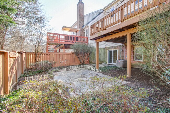 Building Photo - 7403 Crestberry Ln