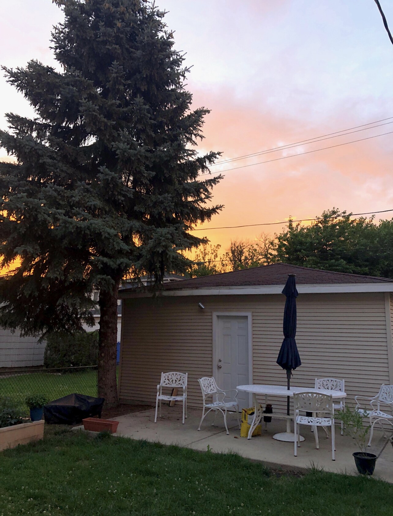 Building Photo - 3638 W Cornelia Ave