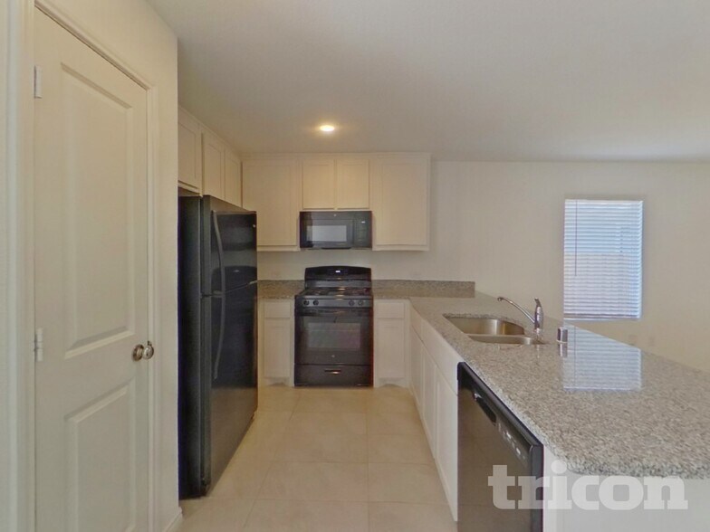 Building Photo - 3329 Turkey Trot Ln