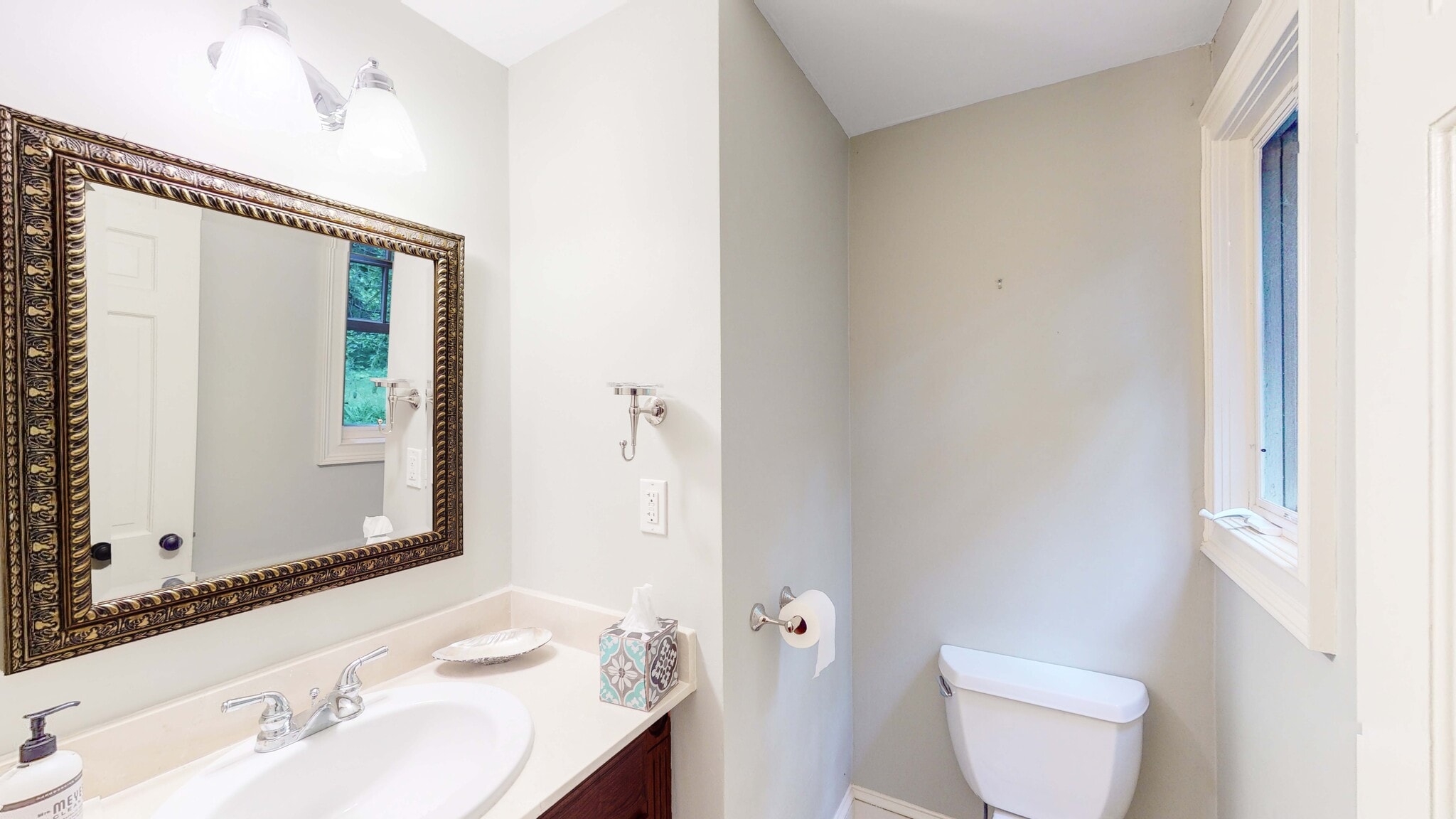 2nd Bathroom - 40 Possum Rd