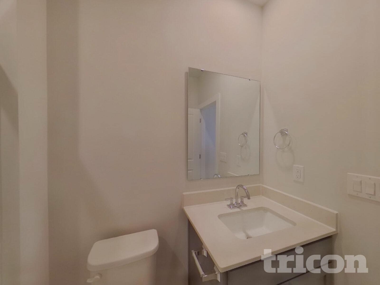 Building Photo - 2412 Appalachian Trl Dr