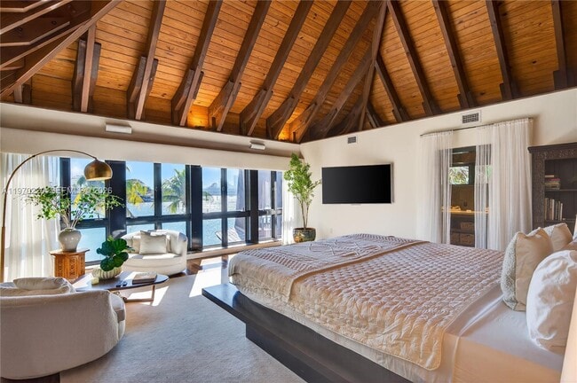 Building Photo - 14 W San Marino Dr