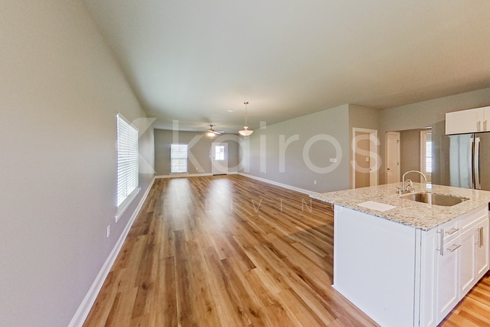 Building Photo - 13724 Willowmore Dr