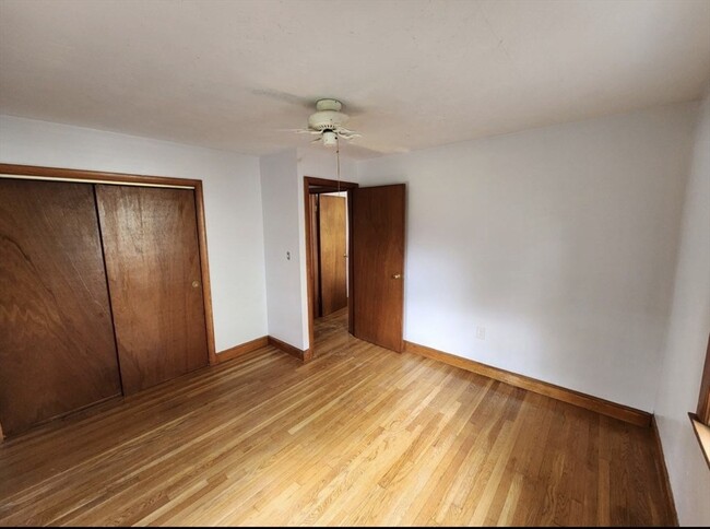 Building Photo - 9 Gregg St