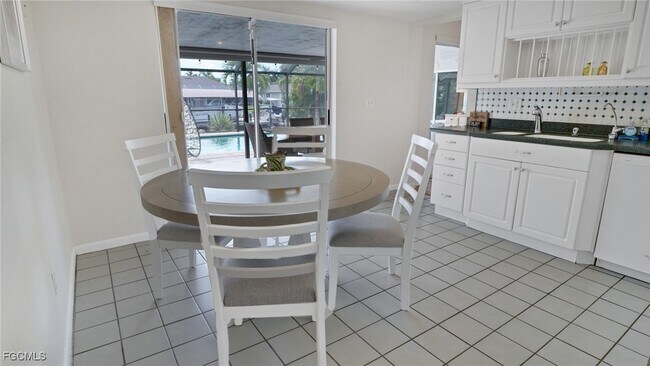 Building Photo - 3339 SE 16th Pl