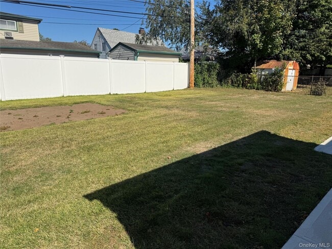 Building Photo - 27 Gleaner Ln