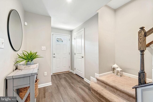 Building Photo - 205 Dalton Dr