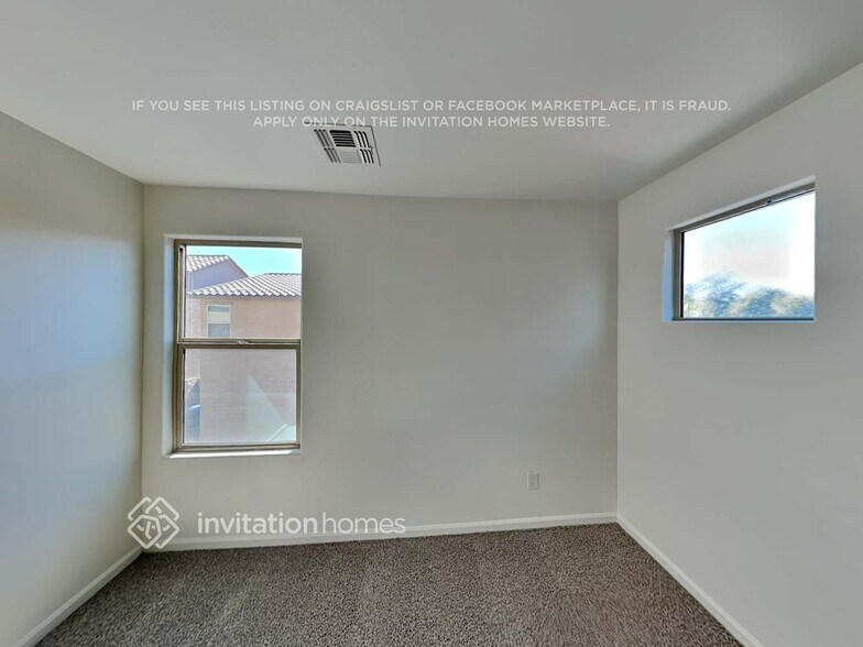Building Photo - 1477 S Sinova Ave