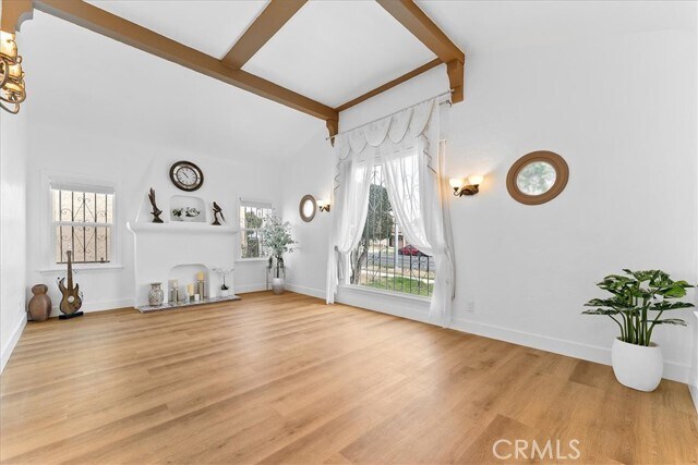 Building Photo - 1428 W 92nd St