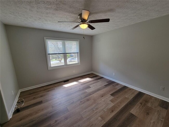 Building Photo - 2392 Shire Ct