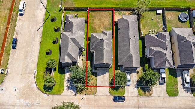 Building Photo - 2515 Bammelwood Dr