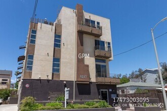 Building Photo - MOVE-IN SPECIAL! - LUXURY TOWNHOME IN NOHO!