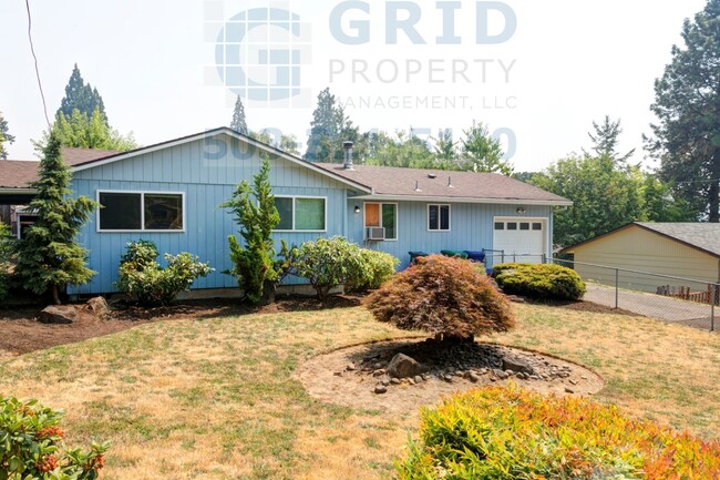 Building Photo - 3 Bedroom Ranch in Milwaukie