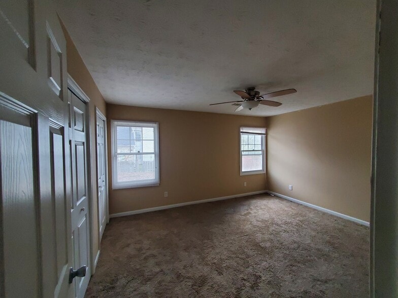 Master Bedroom - 2388 Cove Rd