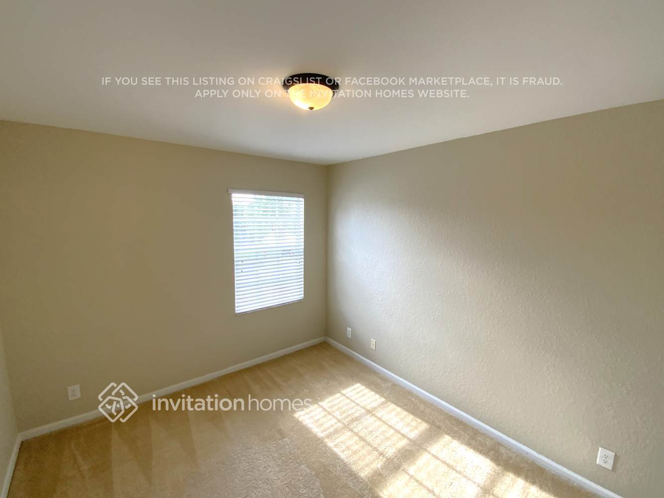 Building Photo - 18152 Blue Lake Way