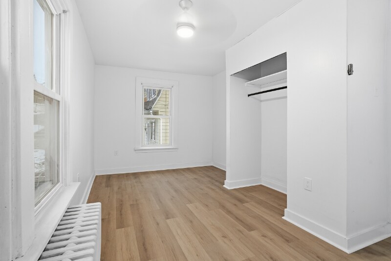 Building Photo - 1210 Round Top St