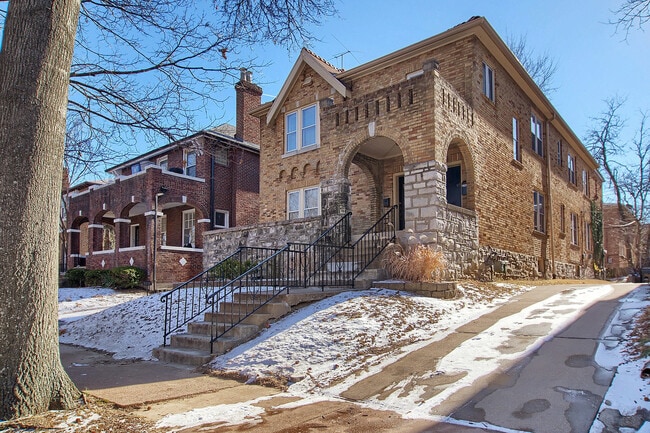 Primary Photo - 7232 Dartmouth Ave