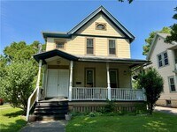 Building Photo - 39 Edmonds St