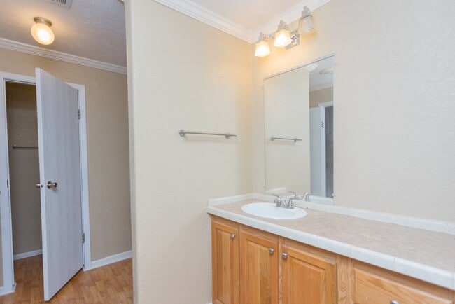 Building Photo - 11784 FM Rd 16