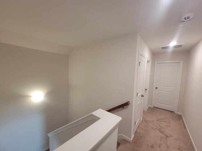 Building Photo - 166 Luxborough Ct