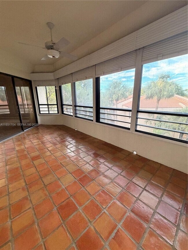 Building Photo - 7460 La Paz Blvd