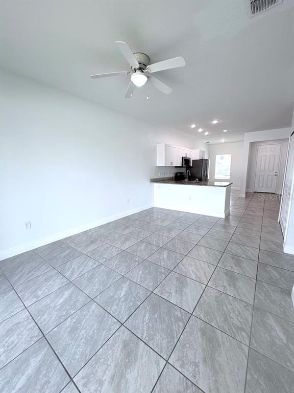 Building Photo - 812 Glastonbury Dr