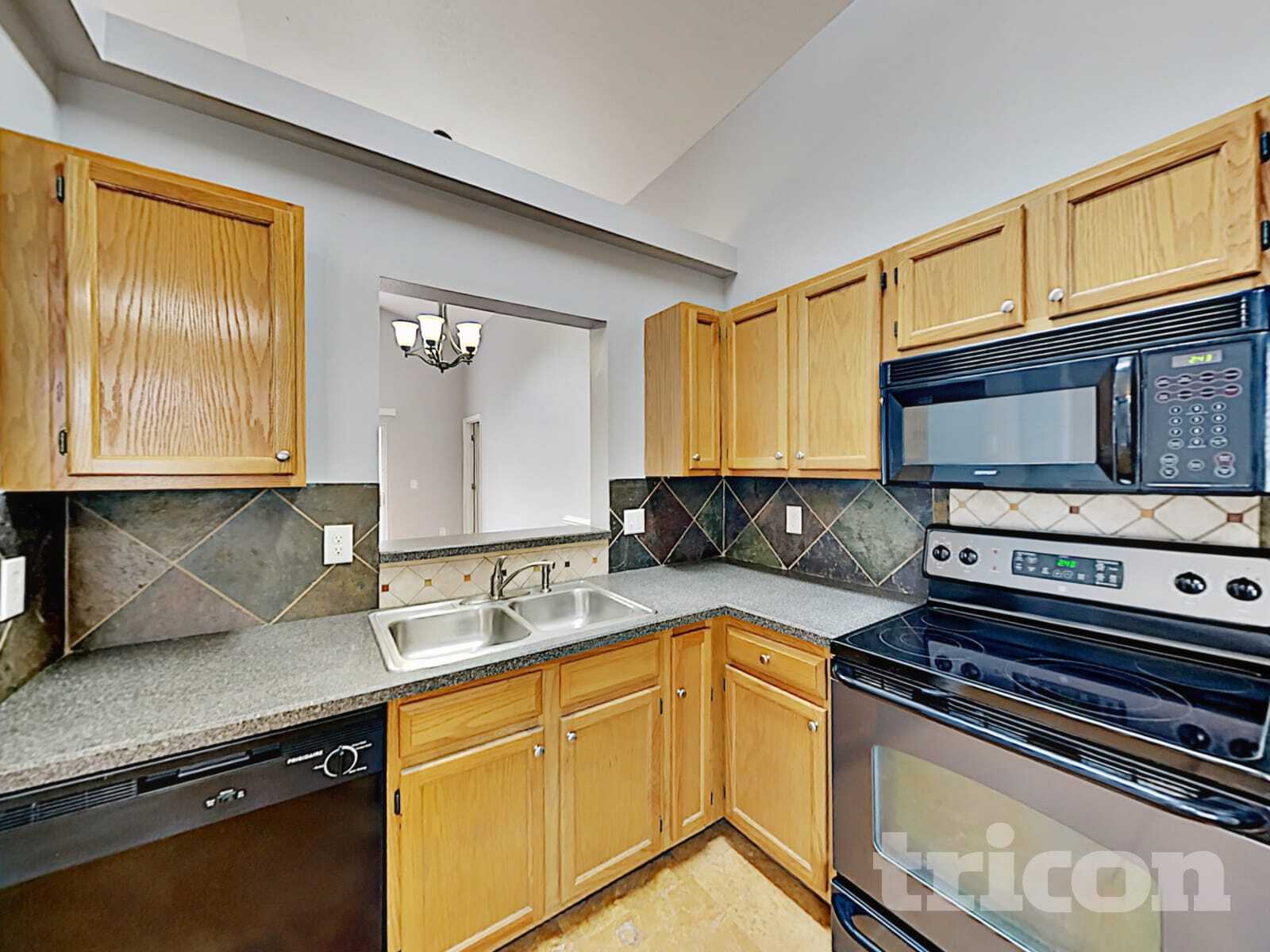 Building Photo - 331 Riunite Cir