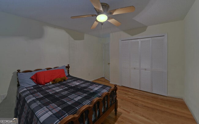 Building Photo - 605 Candler St