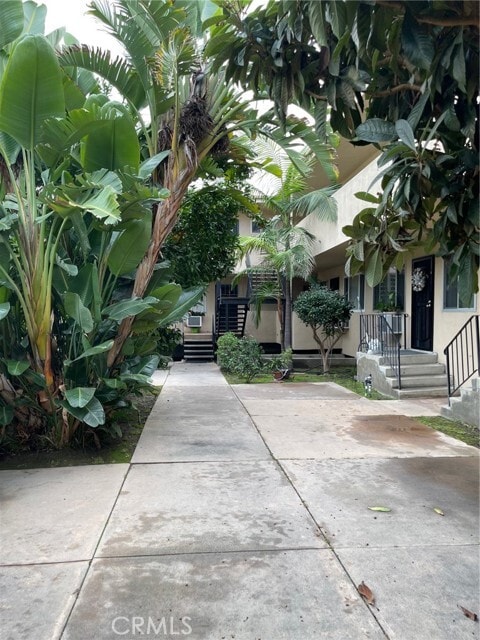 Building Photo - 430 E Verdugo Ave