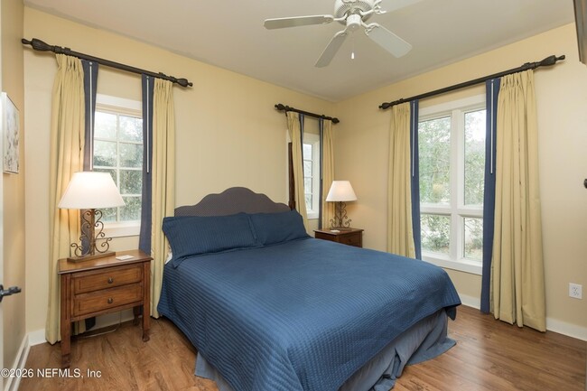 Building Photo - 945 Registry Blvd