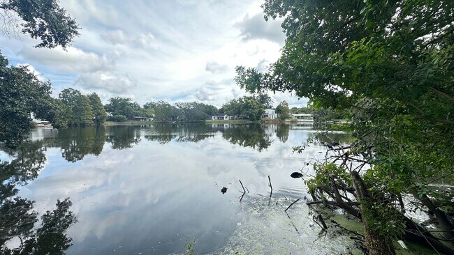 Building Photo - 231 S Summerlin Ave