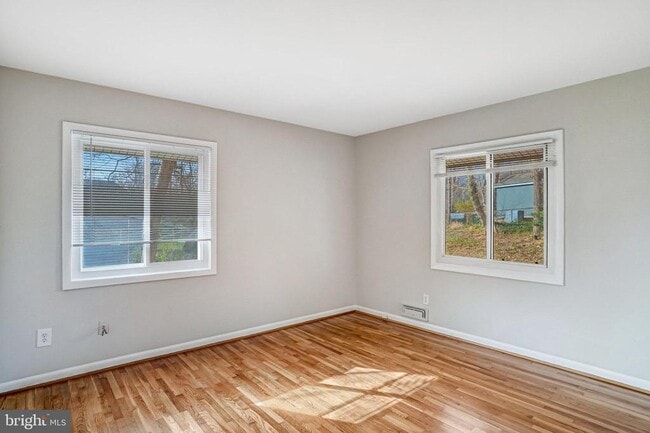 Building Photo - 4304 San Carlos Dr