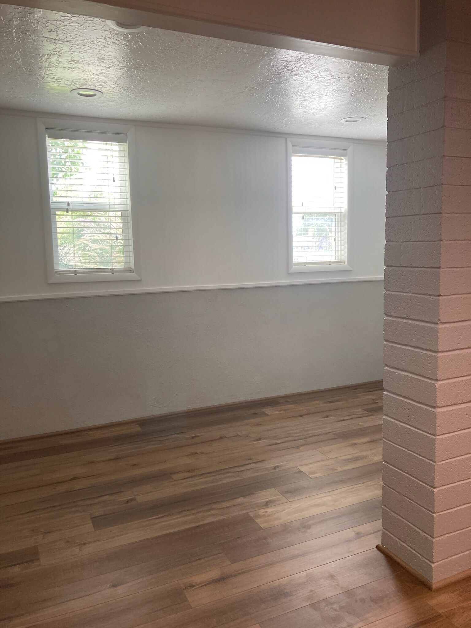 Building Photo - 1511 E 975 N