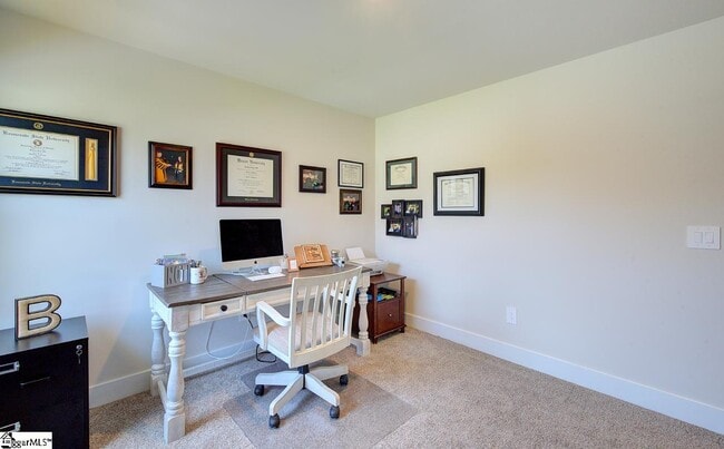 Building Photo - 542 Silverado Ave