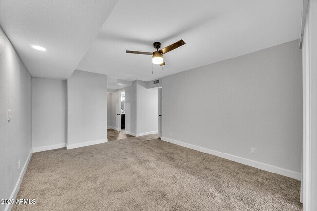 Building Photo - 3405 W Danbury Dr