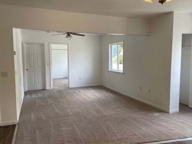 Building Photo - Affordable Single Family Home for Lease!