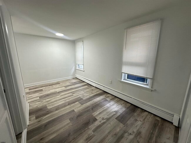 Building Photo - 16 S Washington Ave