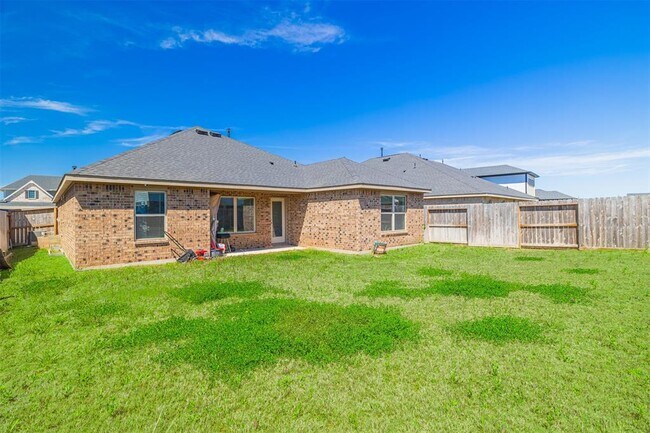 Building Photo - 31535 Beacon Cove Trl