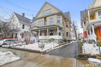 Building Photo - 661-663-663 Iranistan Ave