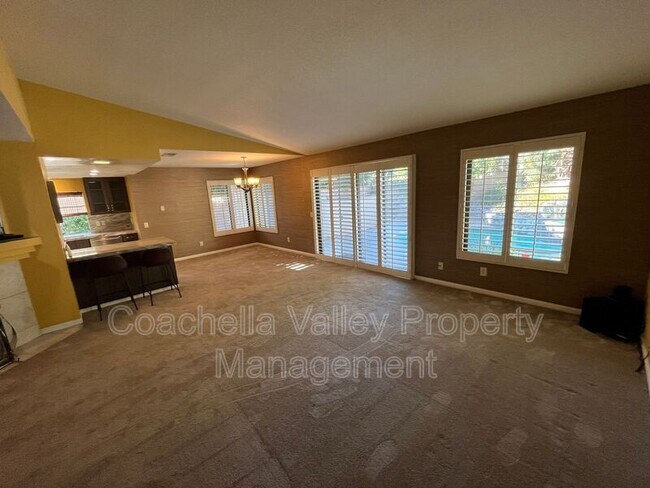 Building Photo - 39095 Sweetwater Dr