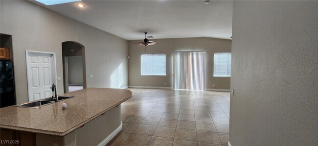 Building Photo - 5504 Ferrell St